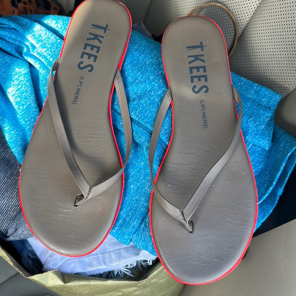 Flip flops